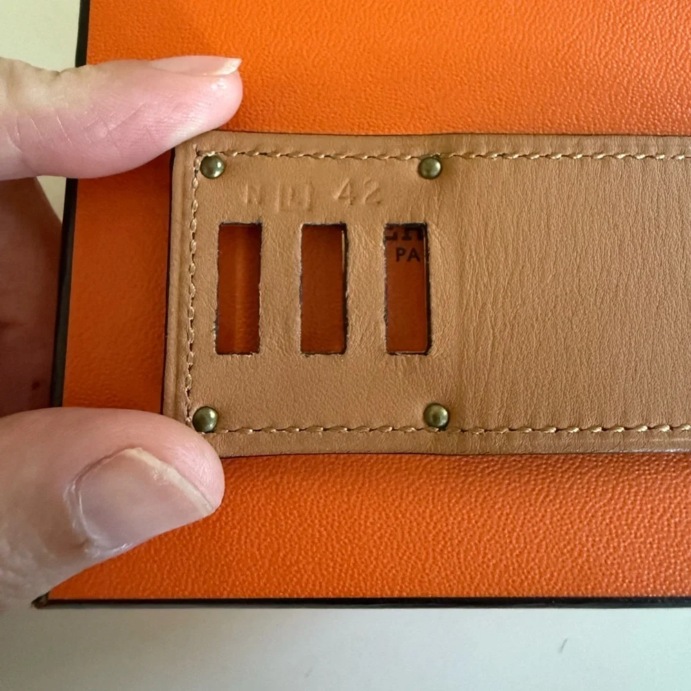 100% Authentic Hermes Kelly Dog Bracelet Black Gold Hardware Box & Dust Bag